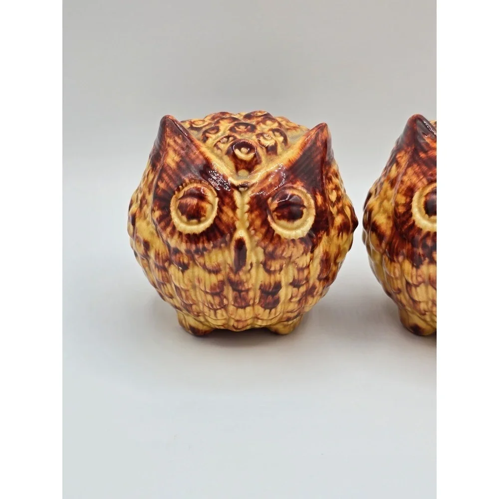 Pair‎ of Vintage MCM Ceramic Owl Salt & Pepper Shakers Chubby Round Bird